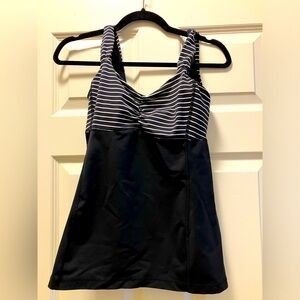 Lululemon Aria Tank Size 6